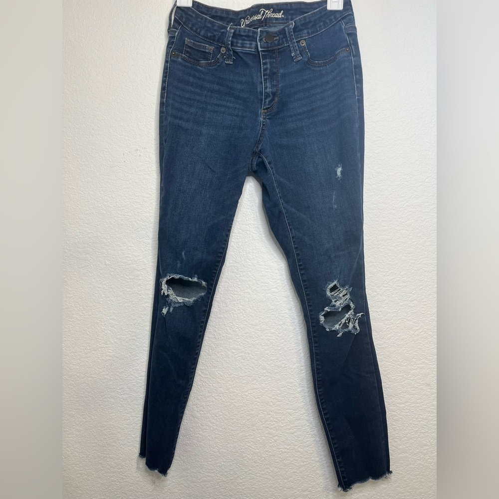 Universal threads skinny low waisted jeans